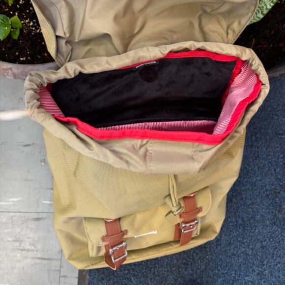Herschel Supply Co. Little America - Khaki - Picture 2 of 2
